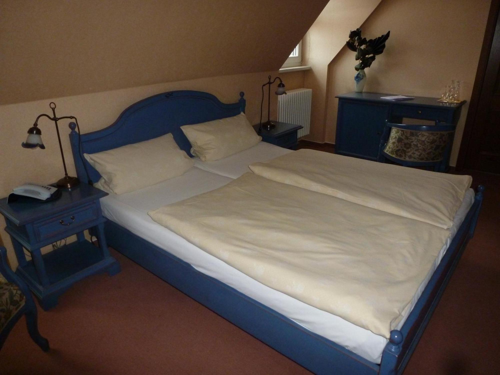 Hotel Alt-Karow Берлин Екстериор снимка
